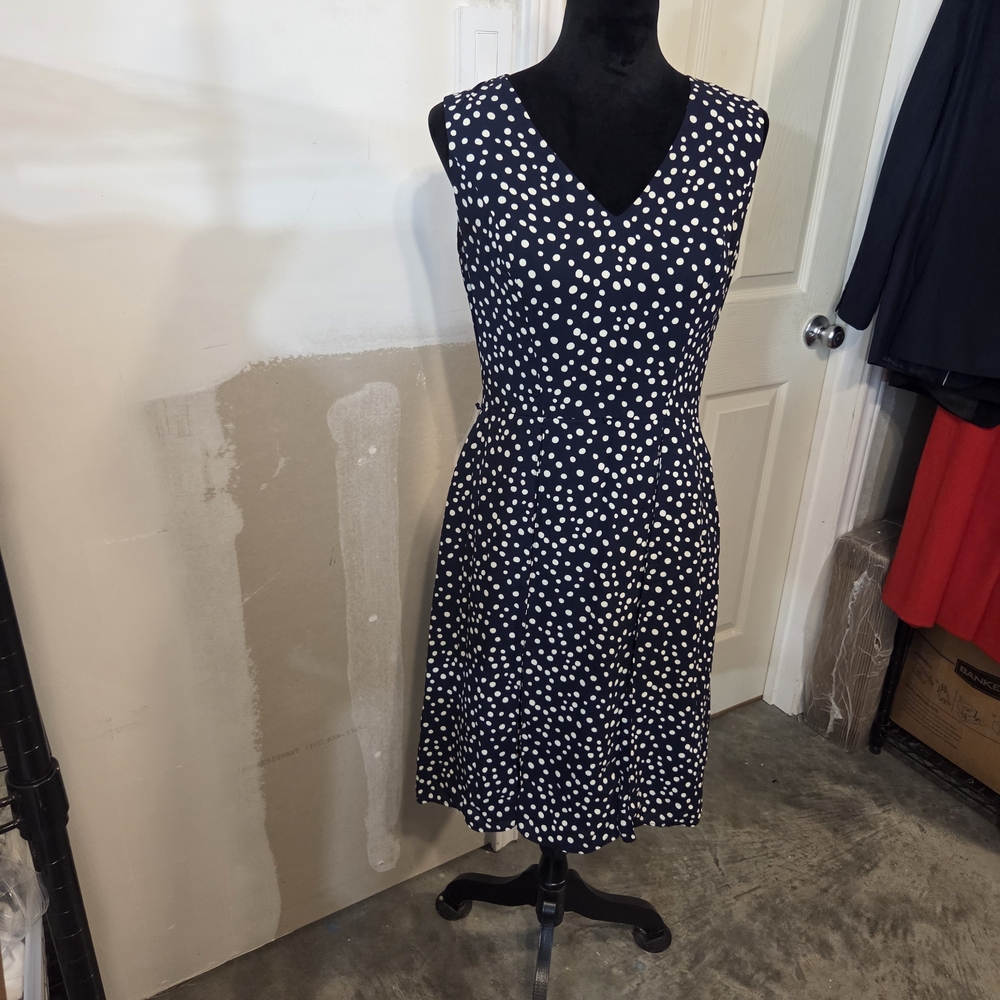 Anne Klein Dress Pleated Navy Polka Dot Midi Dress V Neck Woman's 6 Sleeveless - Picture 12 of 12